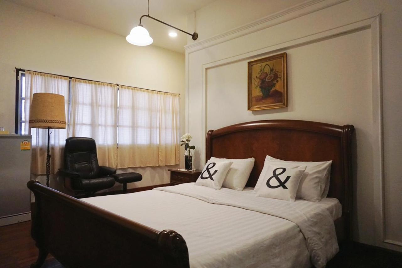 Manee Guesthouse And Record บ้านมานี Чиангмай Экстерьер фото