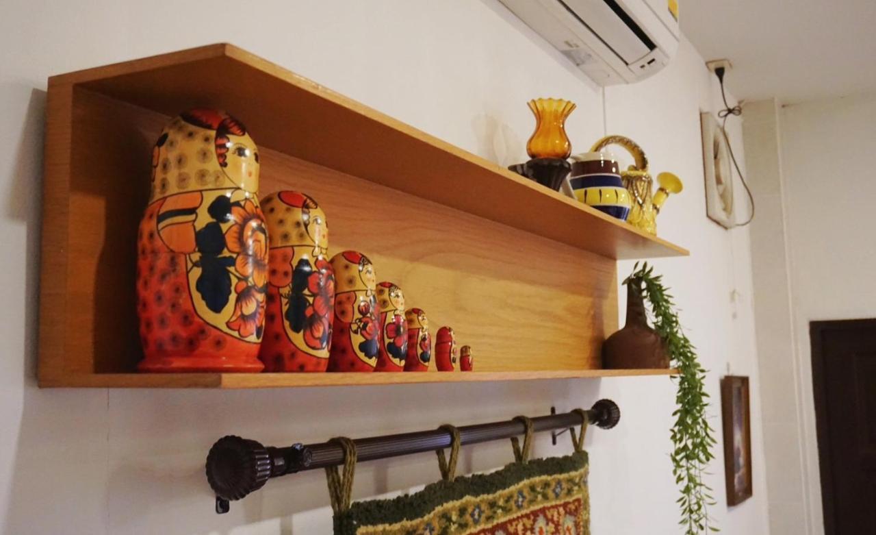 Manee Guesthouse And Record บ้านมานี Чиангмай Экстерьер фото