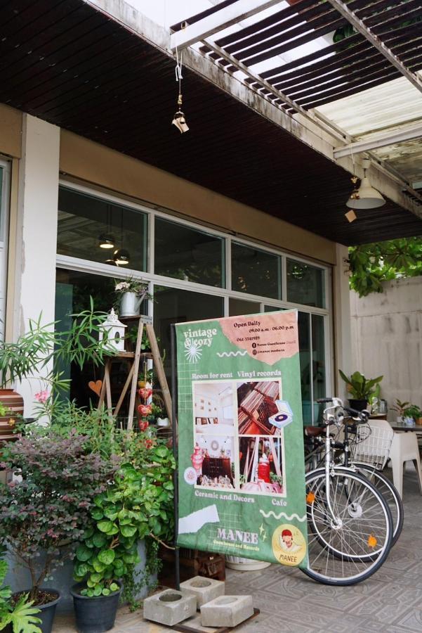 Manee Guesthouse And Record บ้านมานี Чиангмай Экстерьер фото